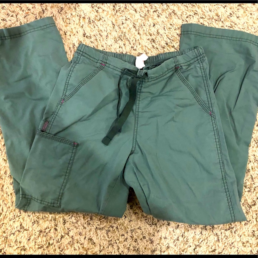 Army green Wonderwink scrub bottoms size XSP
